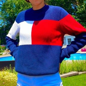 authentic tommy hilifiger sweater!!!